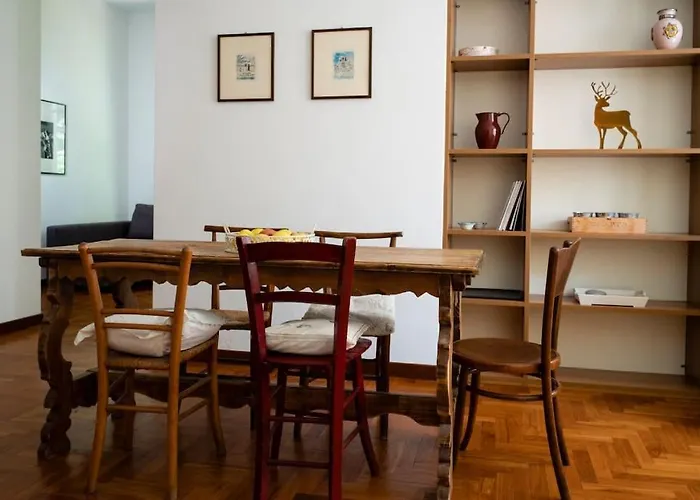 Spacious Apartment In Strategic Location - Green