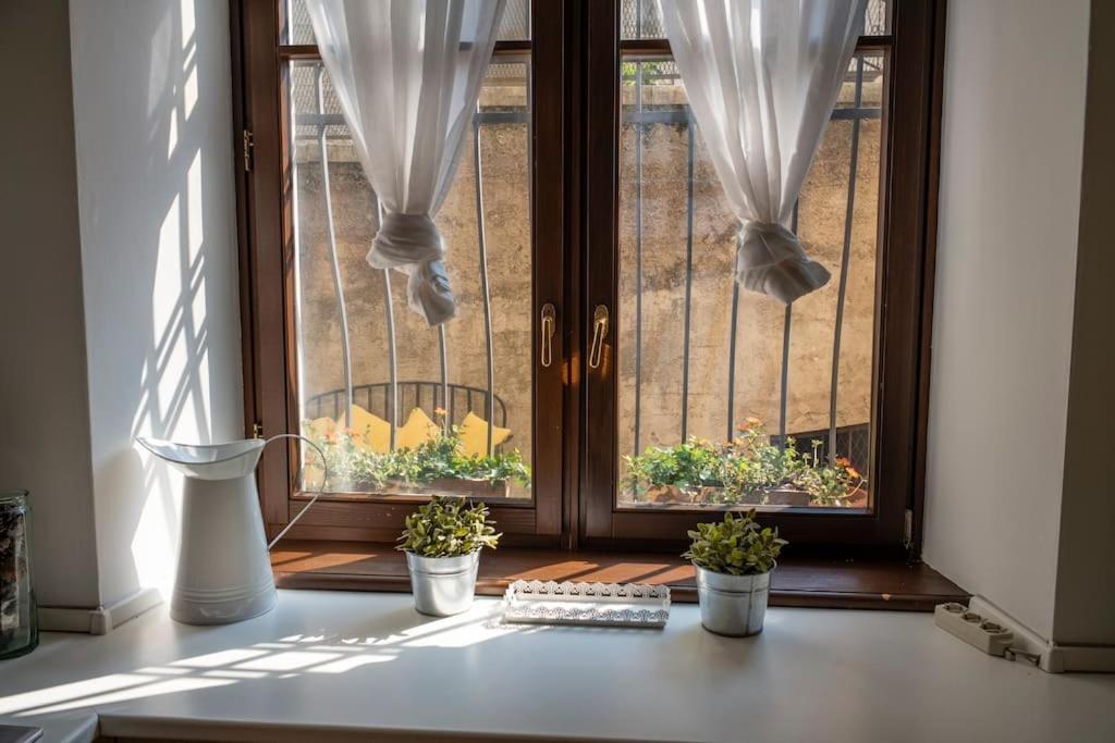 Spacious In Strategic Location -