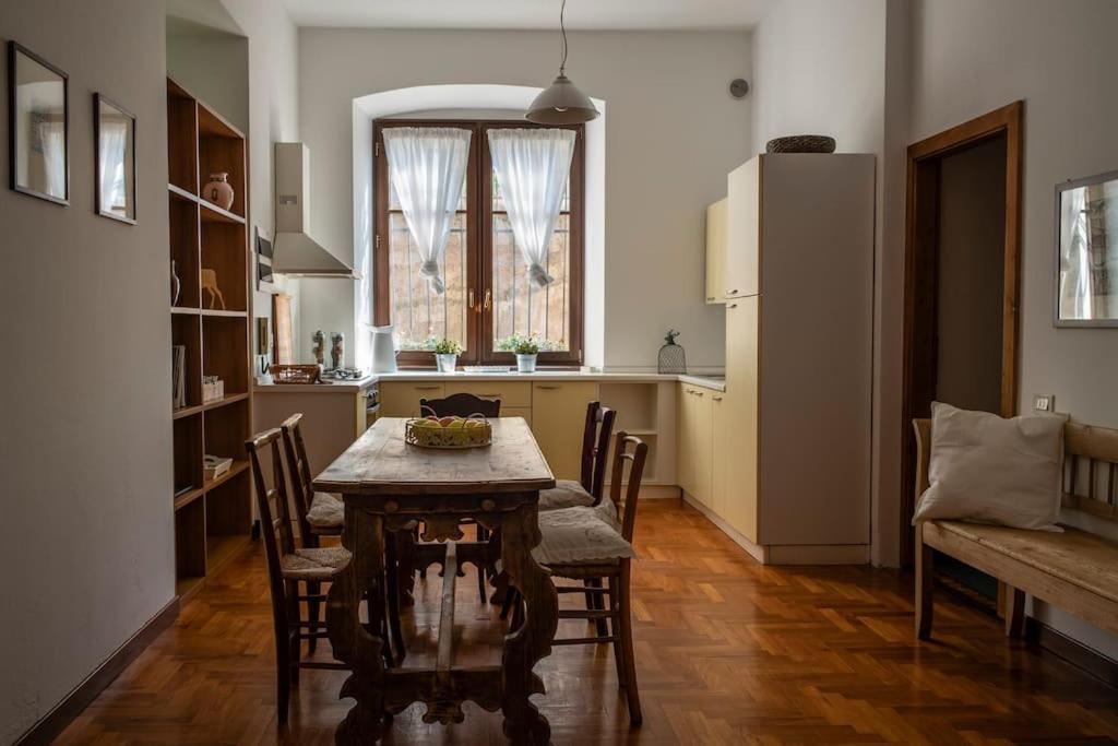 Apartment Spacious In Strategic Location - *
